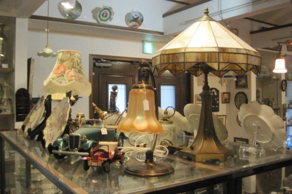 アンティーク マザーグース イオンマークのカードの優待特典